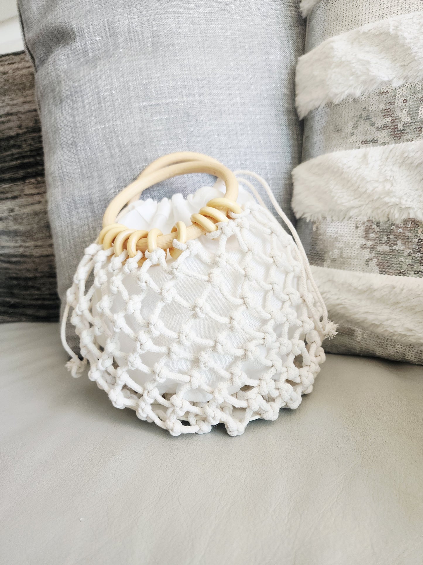 👜 Cartera “Encanto Natural” – Blanca o Crema 🤍✨