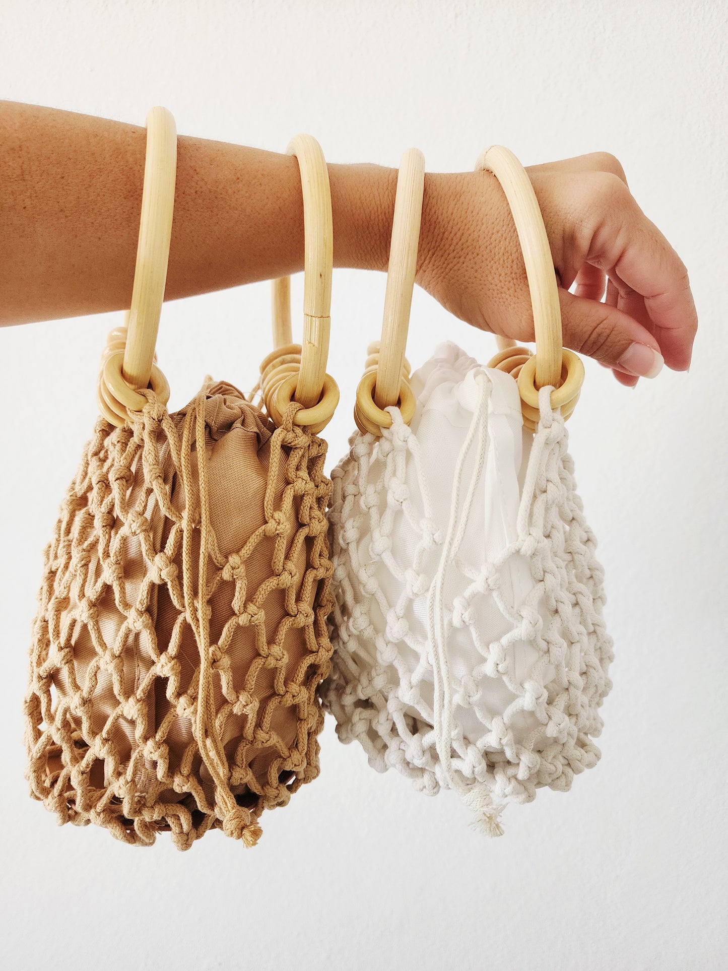 👜 Cartera “Encanto Natural” – Blanca o Crema 🤍✨