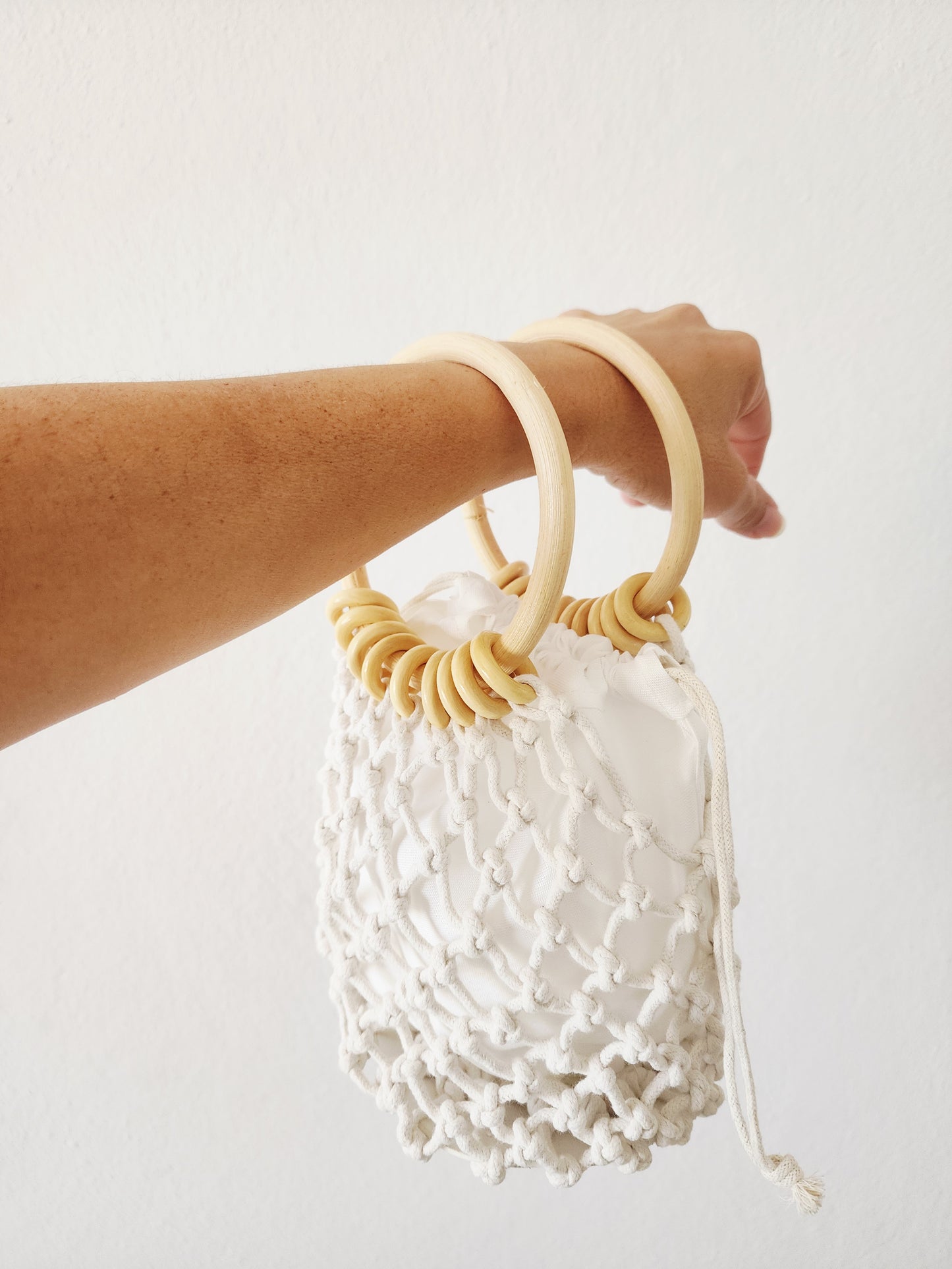👜 Cartera “Encanto Natural” – Blanca o Crema 🤍✨
