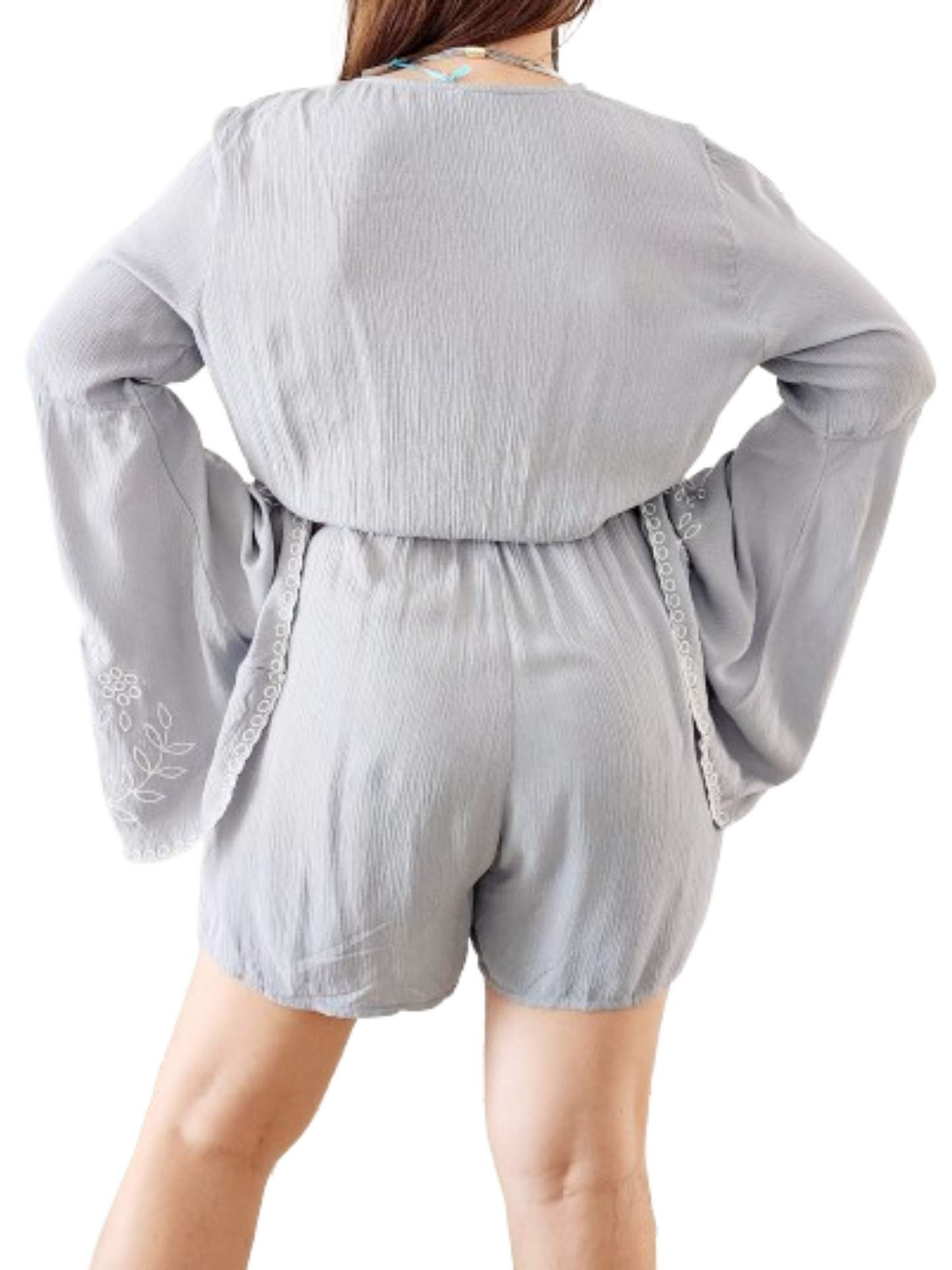 Romper Elegancia Serena – Gris Claro ✨