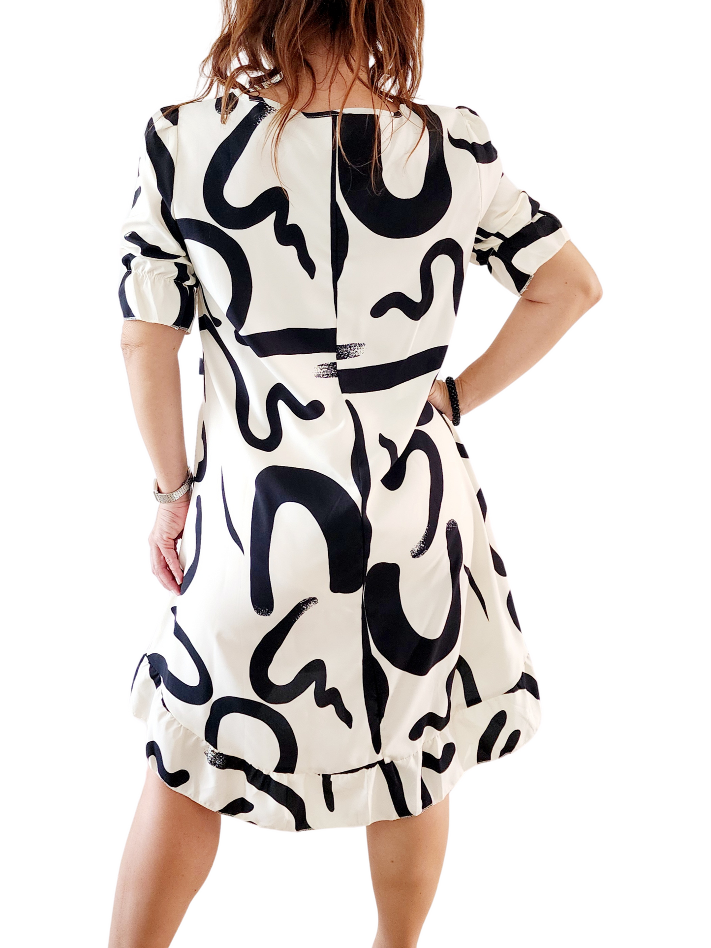 🤍Vestido Blanco Hueso con Detalles Negros y Volante - Manga Corta 🖤