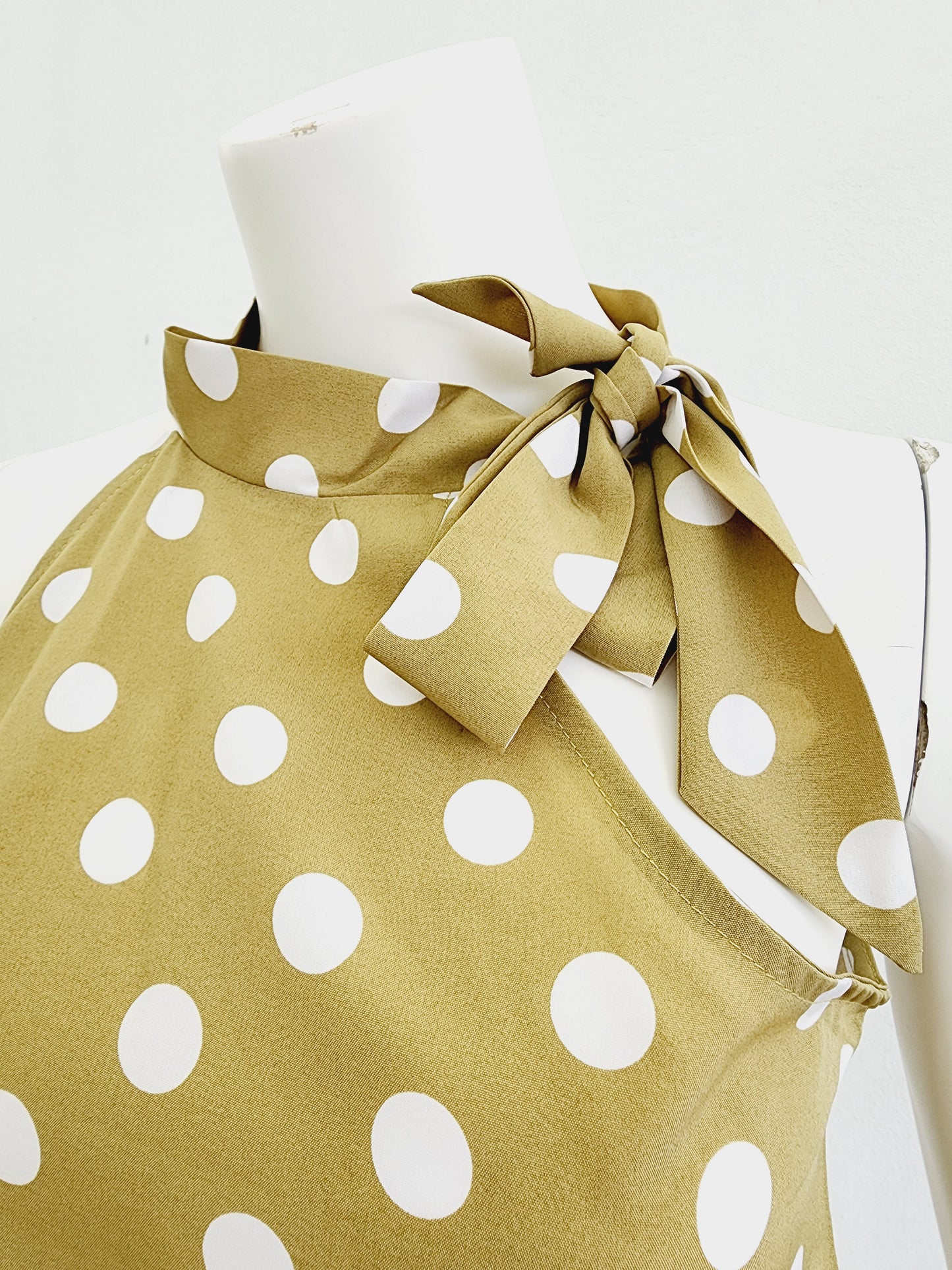 Caqui dots white top (only one)