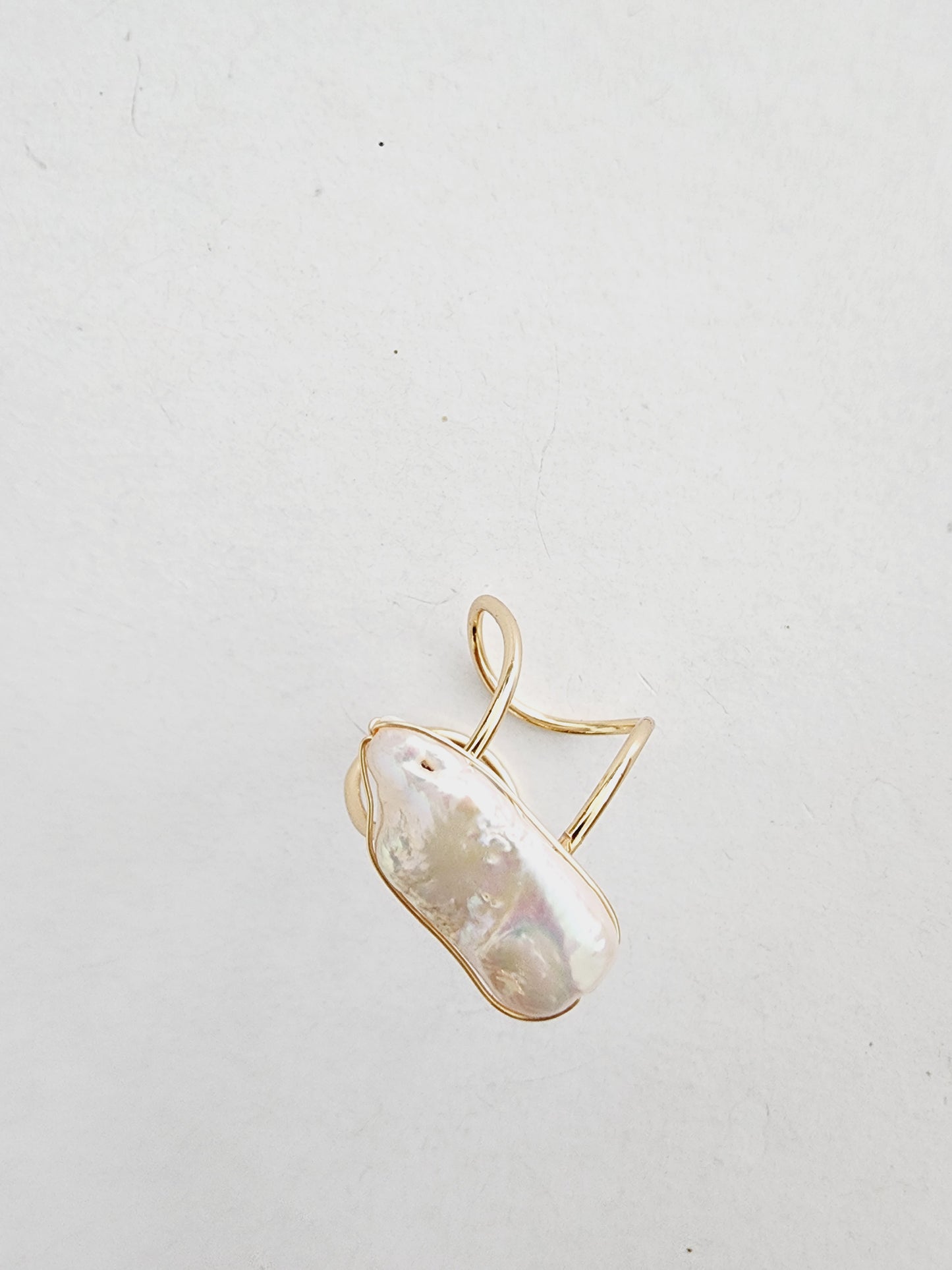 Adjustable pearl ring