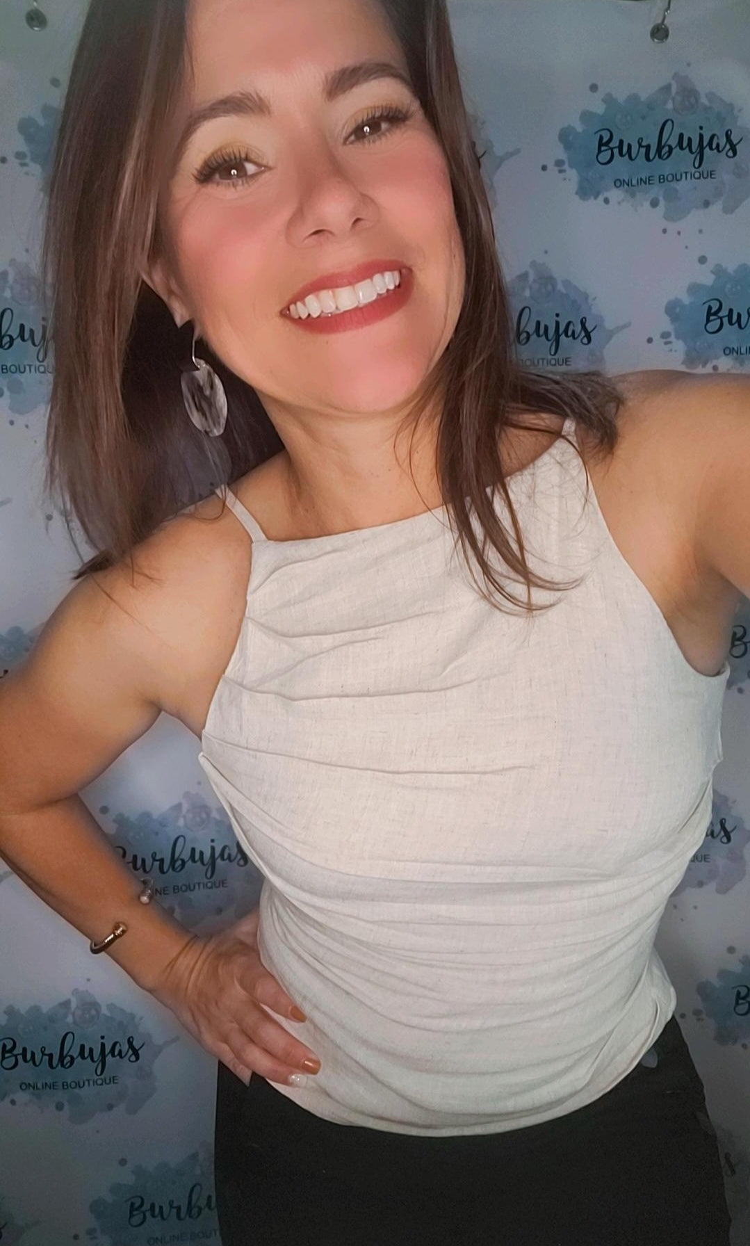 Oatmeal top with sleeves