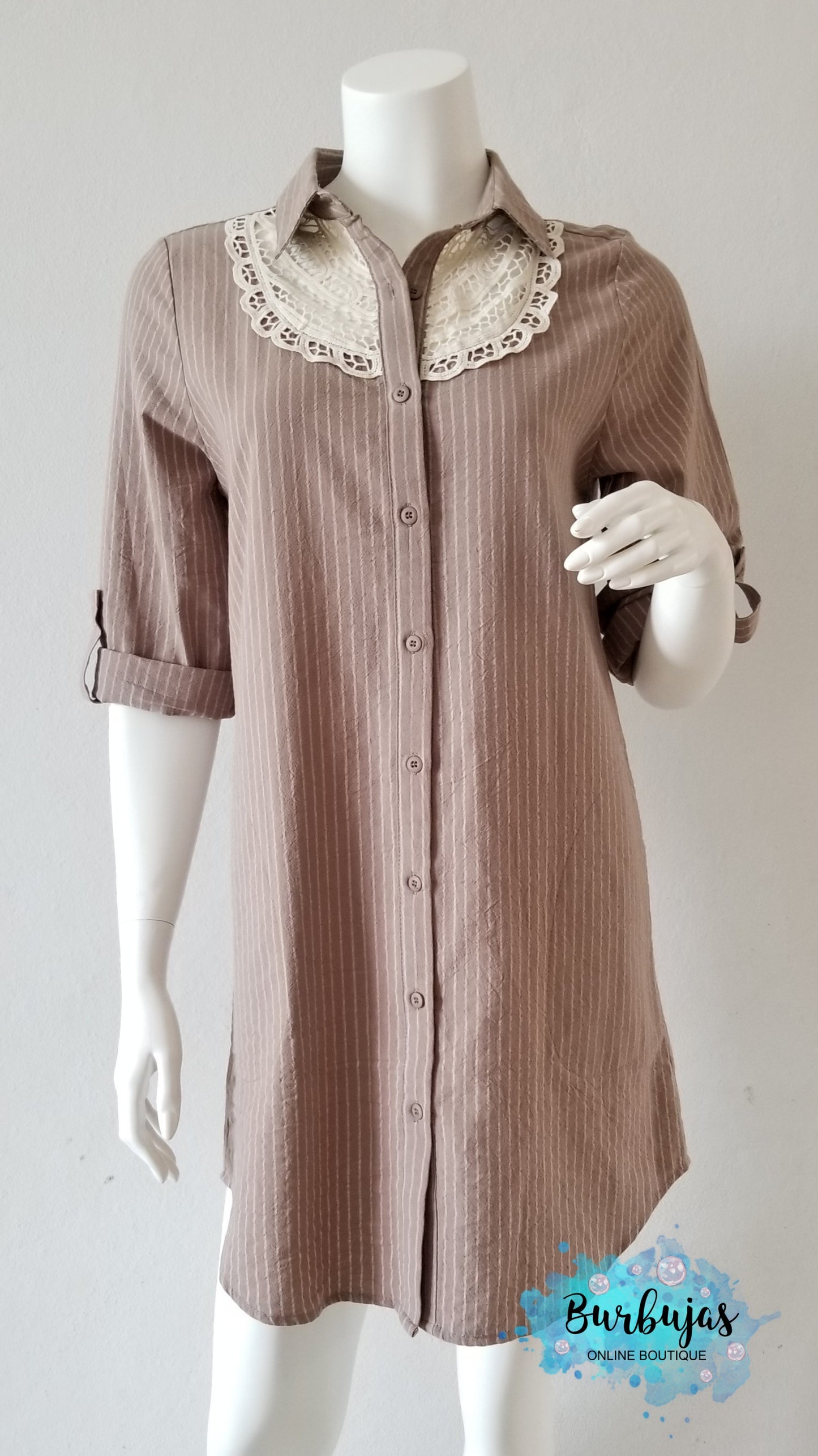 Dress with fabric on the back