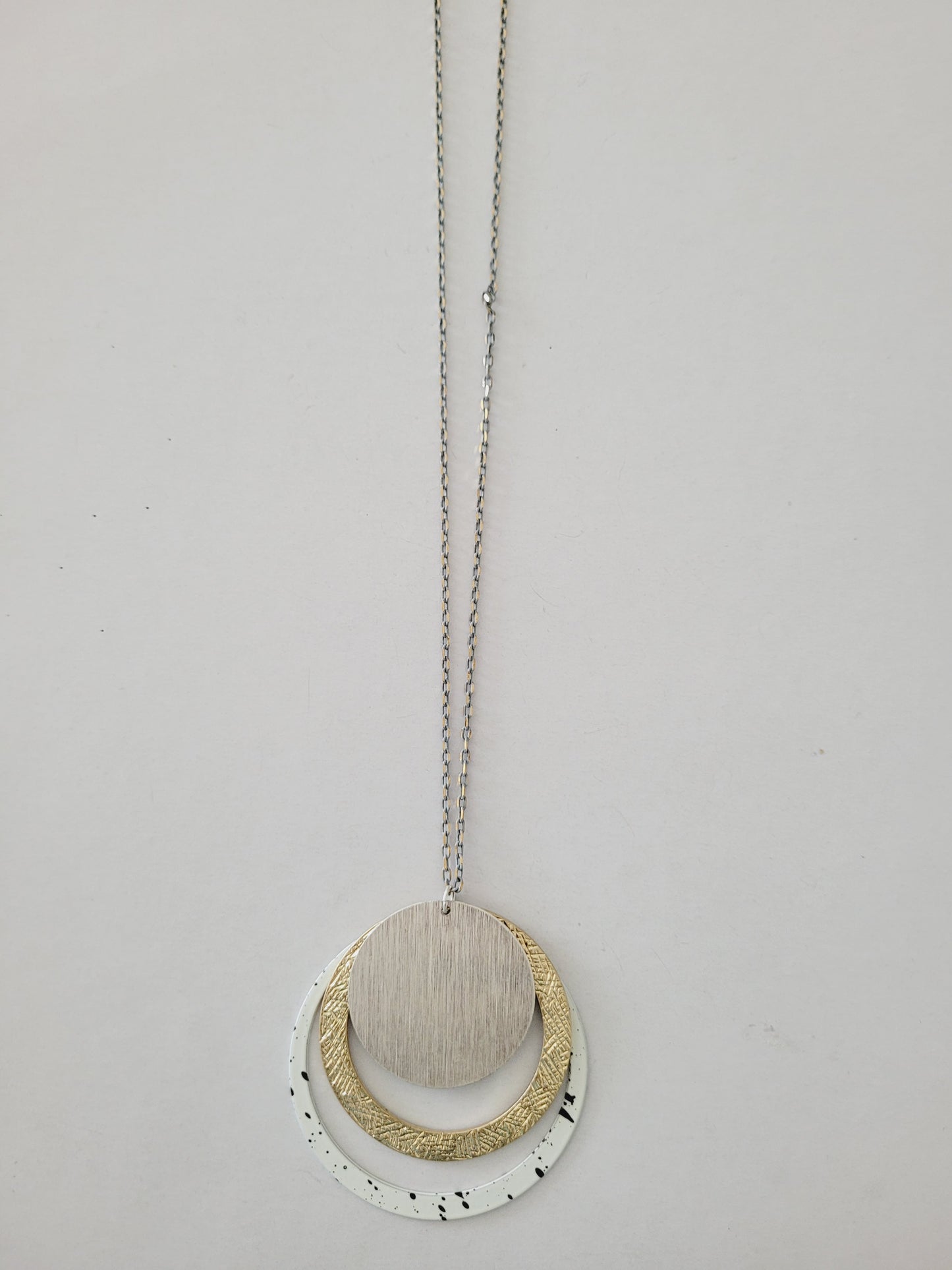 Long necklace with 3 round pendants