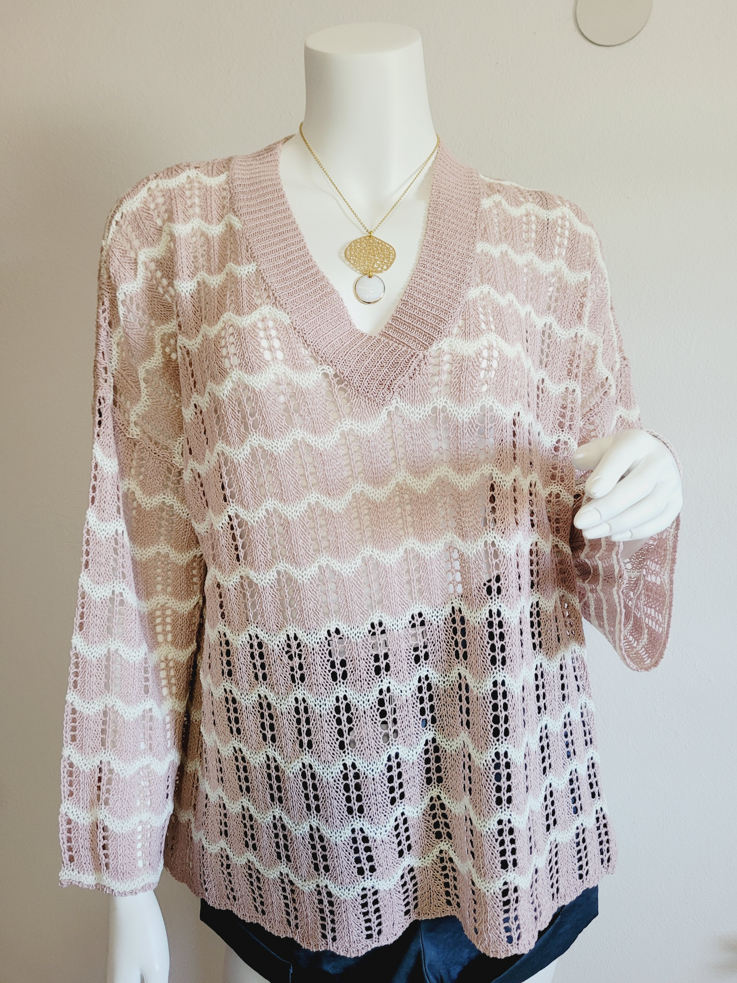 Old pink knitted top