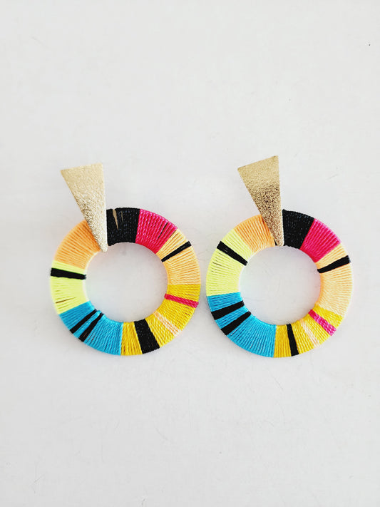 Color round earrings