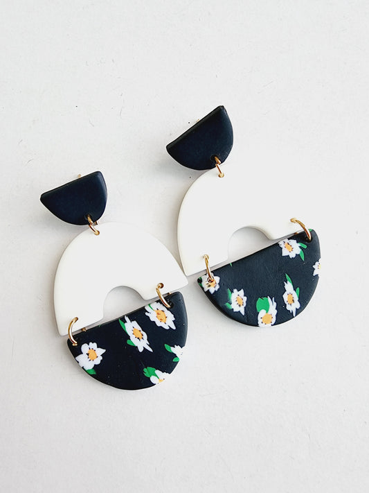 Navy blue polymer earring with flowers